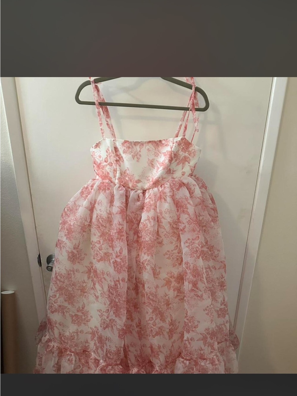 Fanciful Floral Pink and White Spaghetti Strap Party Dress